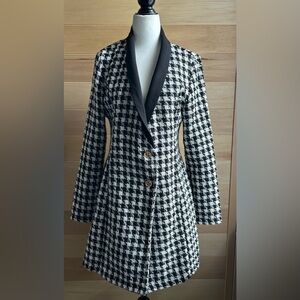 SHEIN Black and White Houndstooth Blazer